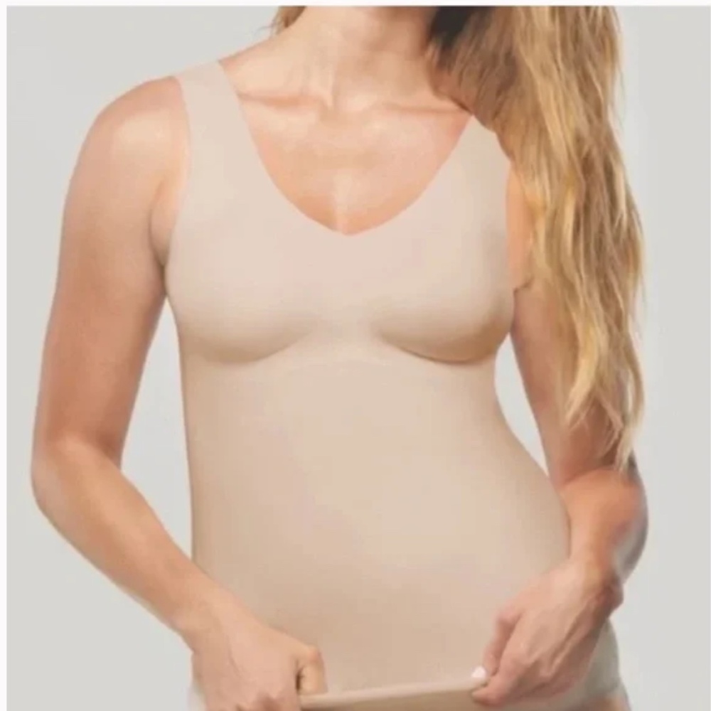 Knix LuxeLift V-neck Tank Top Sz L in Warm Sand